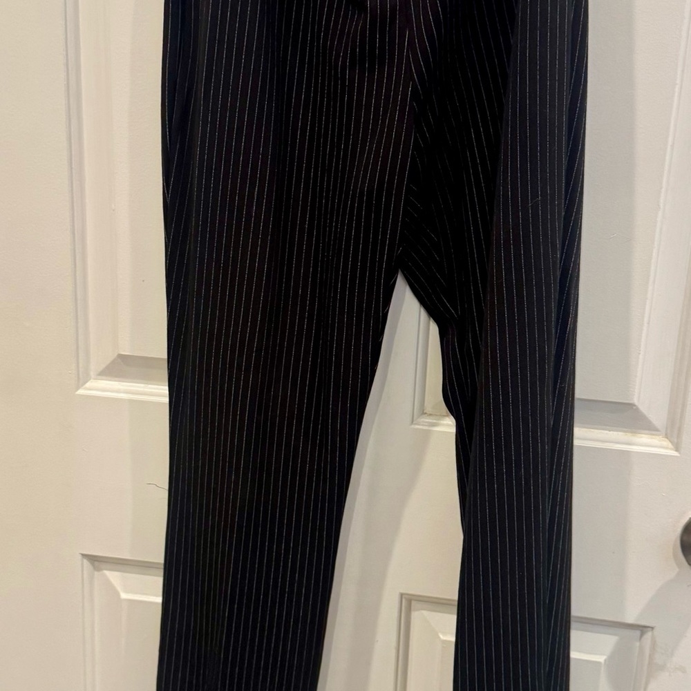 Chico’s Black Pinstripe Slim Pants – Size 2.5R (US 14R)